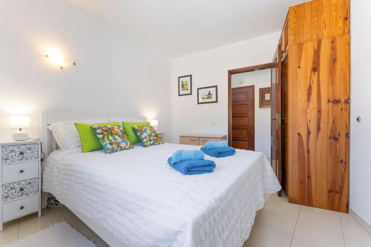 Apartment Feliz 카르보에이루